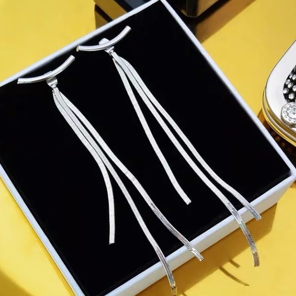 🤍Silver long bar drop earrings - Picture 6 of 6